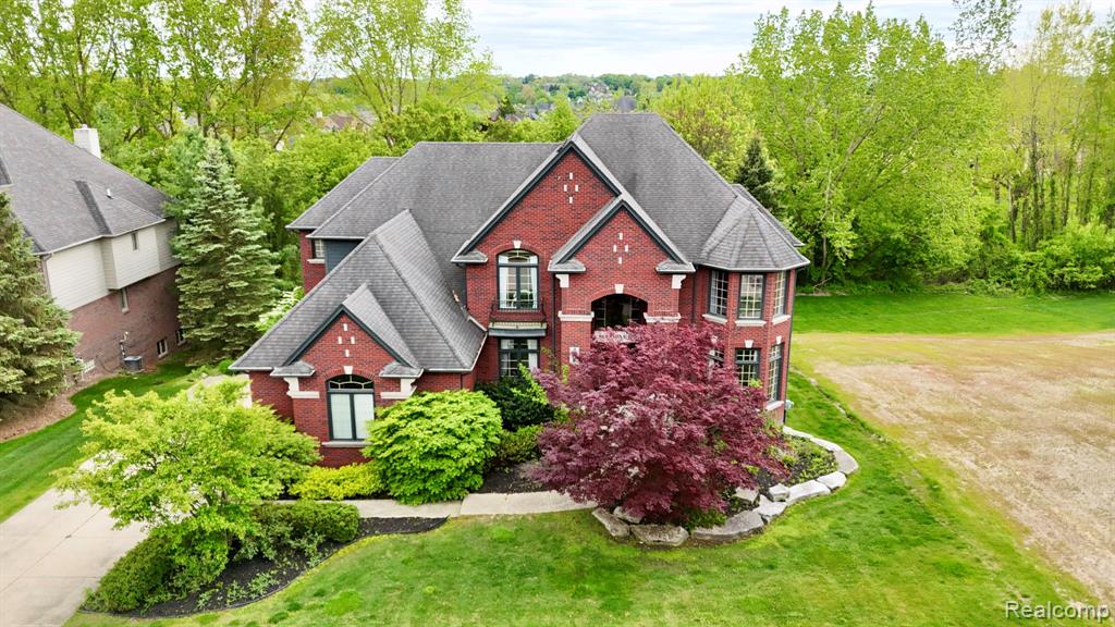 861 QUARRY, Rochester Hills, MI 48306 — front exterior