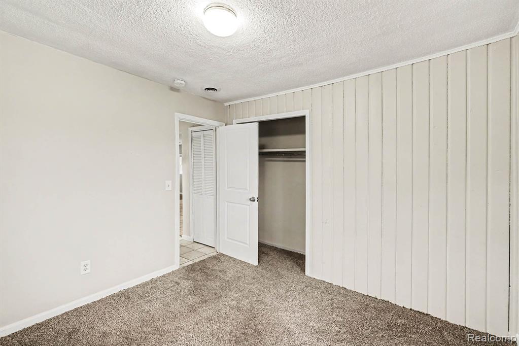 4267 Torrey Road, Flint, MI 48507 — Photo 12