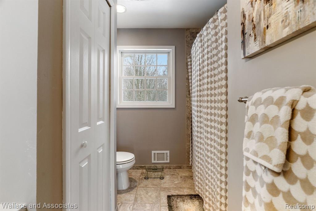 300 PINE RIDGE RD Road, St. Clair, MI 48079 — Photo 37