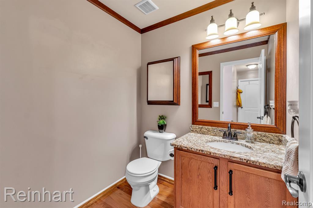25340 VILLAGEWOOD, South Lyon, MI 48178 — Photo 16