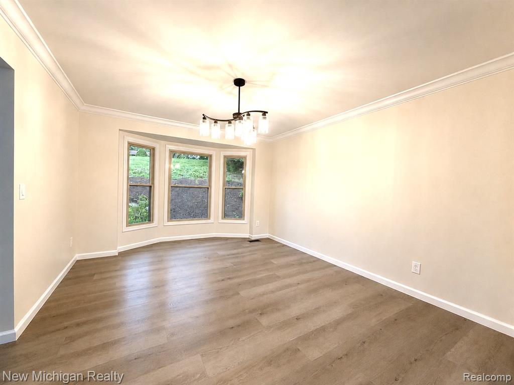650 Deerfield Court, Rochester Hills, MI 48309 — Photo 14