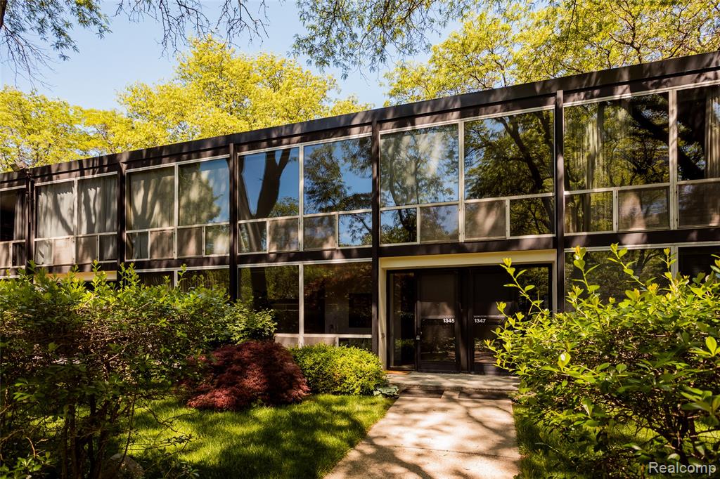 1345 Joliet Place