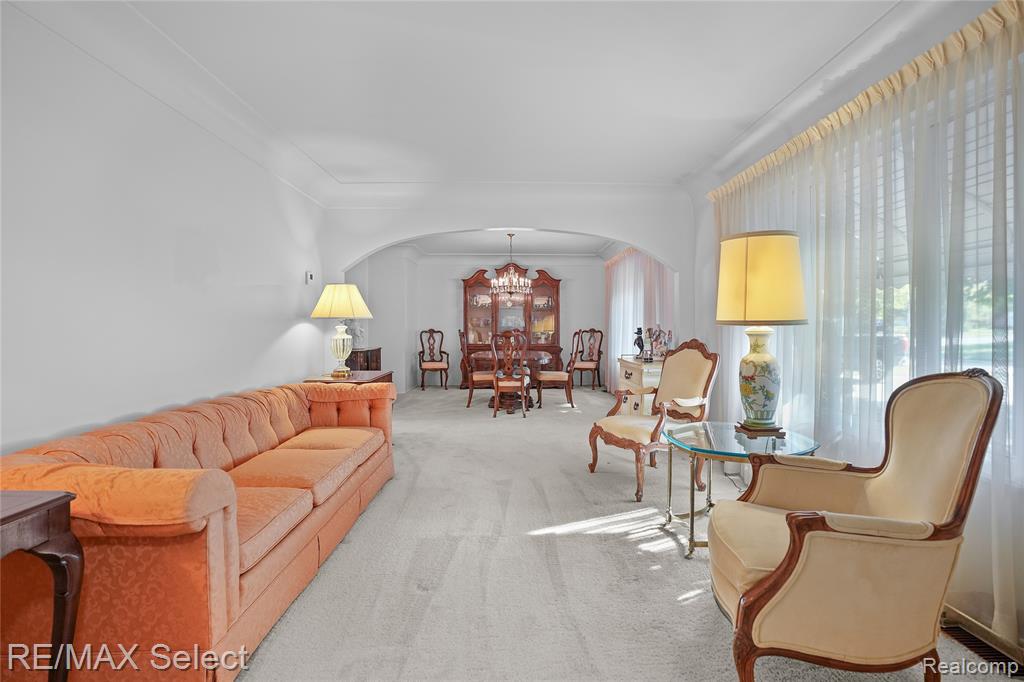 4290 Hedgethorn Circle, Burton, MI 48509 — Photo 17
