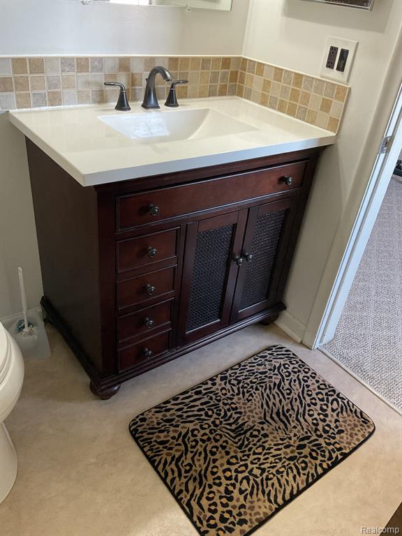 1730 HARRISON Avenue, B2, Trenton, MI 48183 — Photo 24