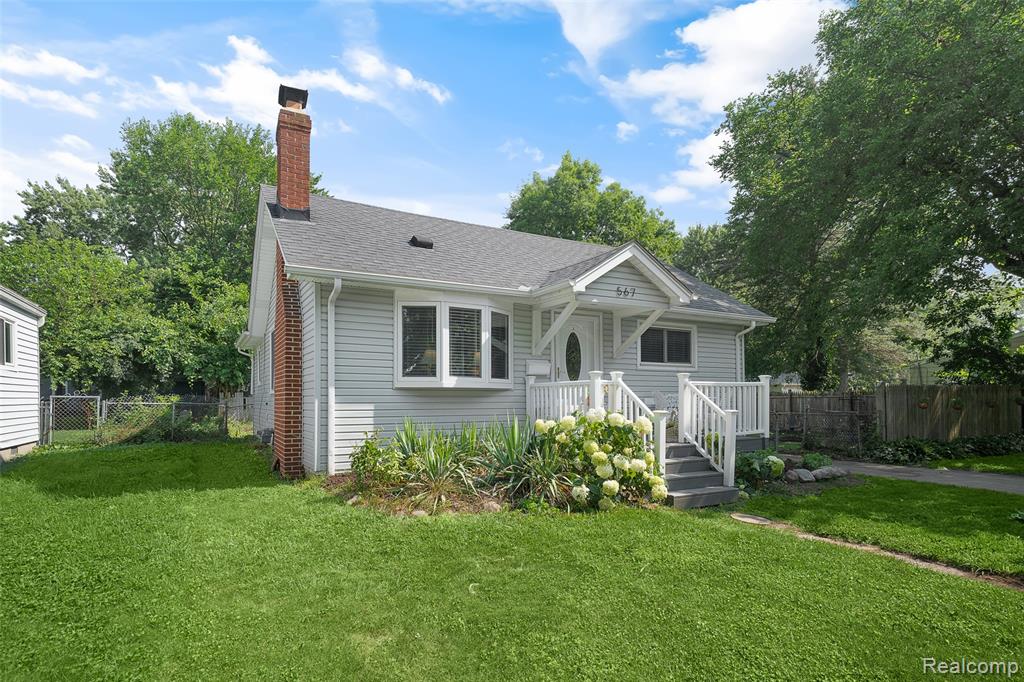 567 Roth Boulevard, Clawson, MI — Photo 2