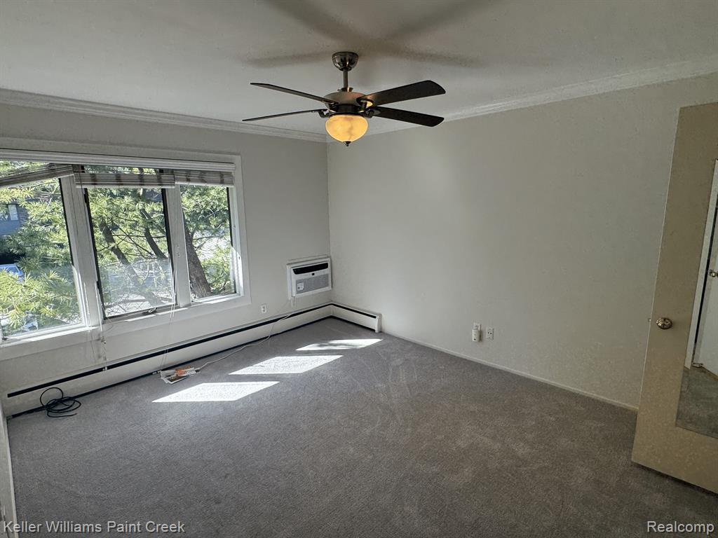 376 CONCORD, 4, Bloomfield Hills, MI 48304 — Photo 12