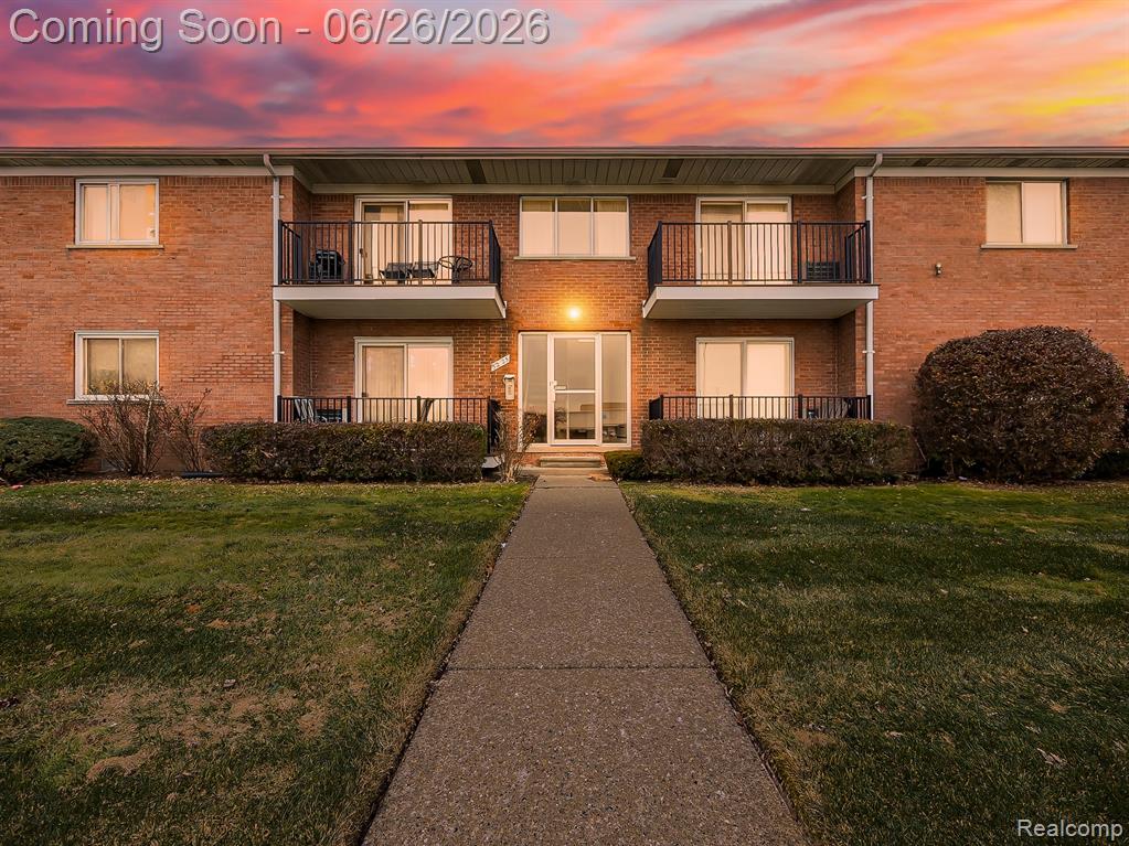 32125 Beaconsfield Street, 44, Roseville, MI 48066