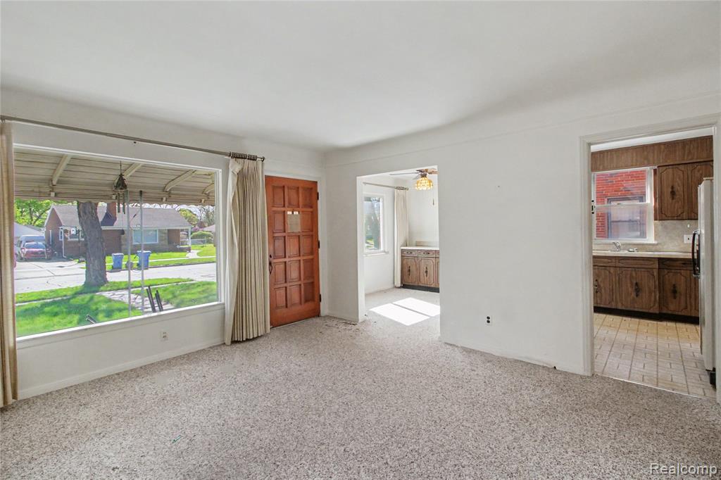 8103 Virgil Street, Dearborn Heights, MI 48127 — Photo 6