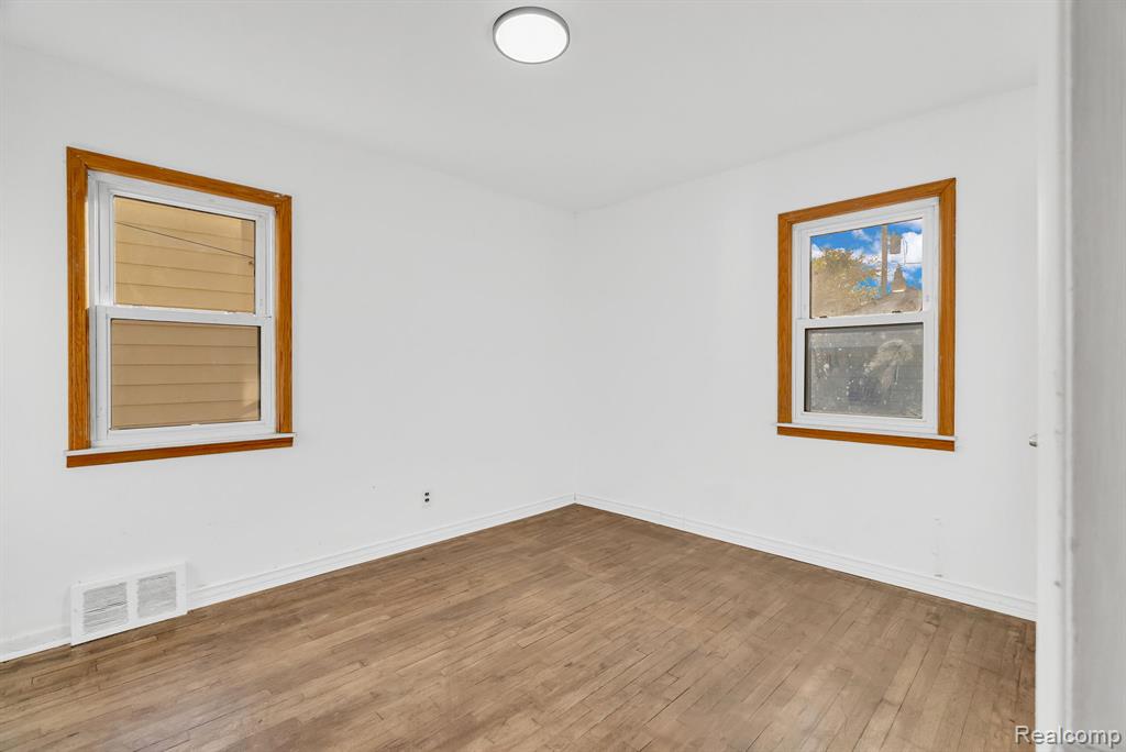 6235 Rosemont Avenue, Detroit, MI 48228 — Photo 18