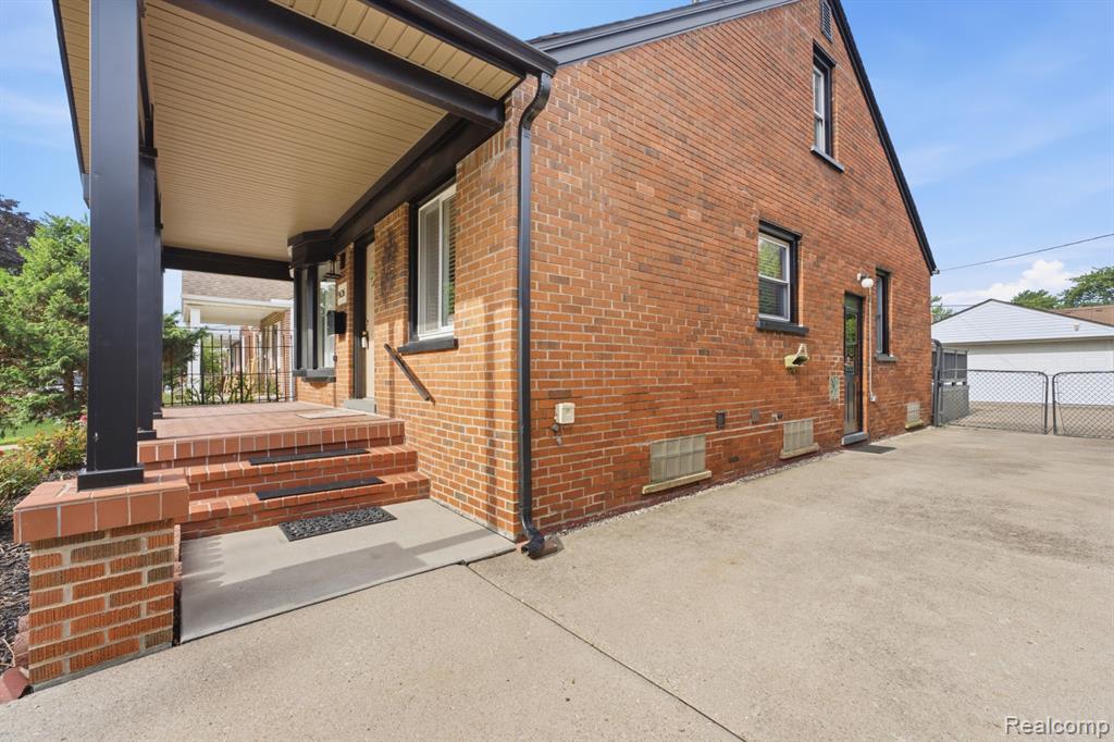 9636 Quandt Avenue, Allen Park, MI 48101 — Photo 3