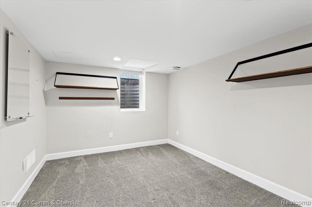 47033 ELMSMERE Drive, Northville, MI 48167 — Photo 28