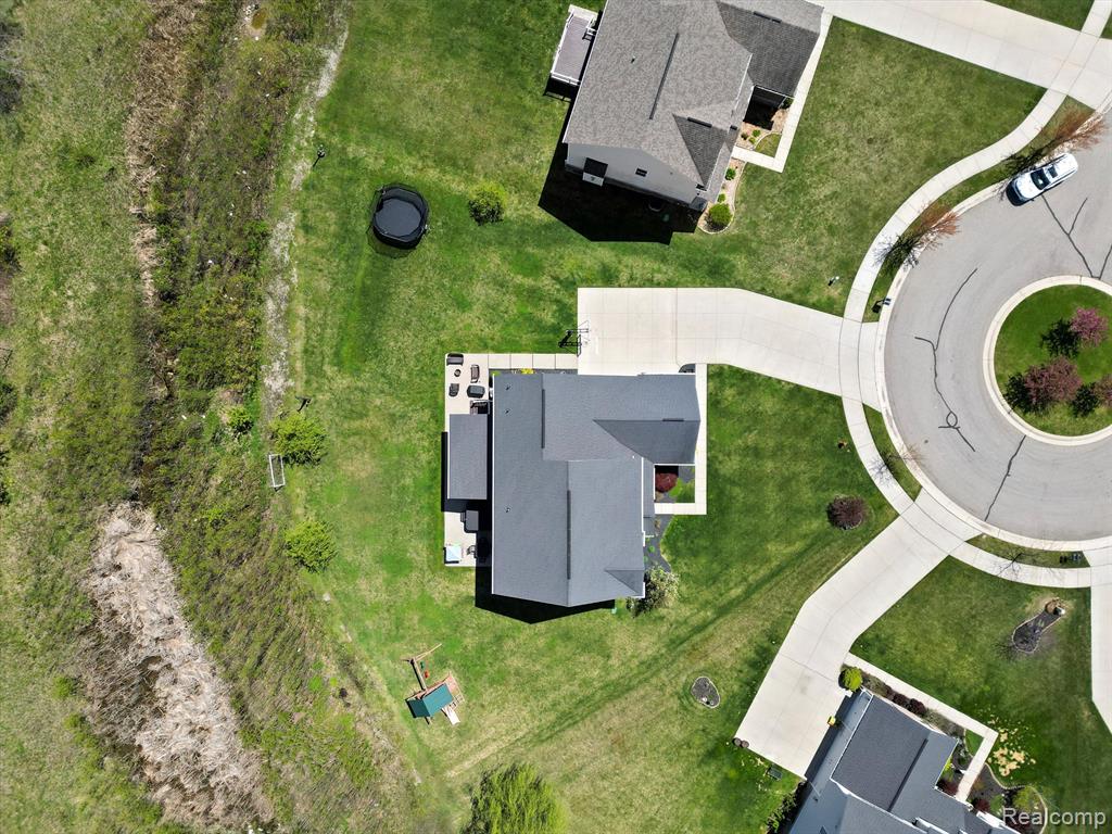 889 APPLETON, Oakland, MI — Photo 17