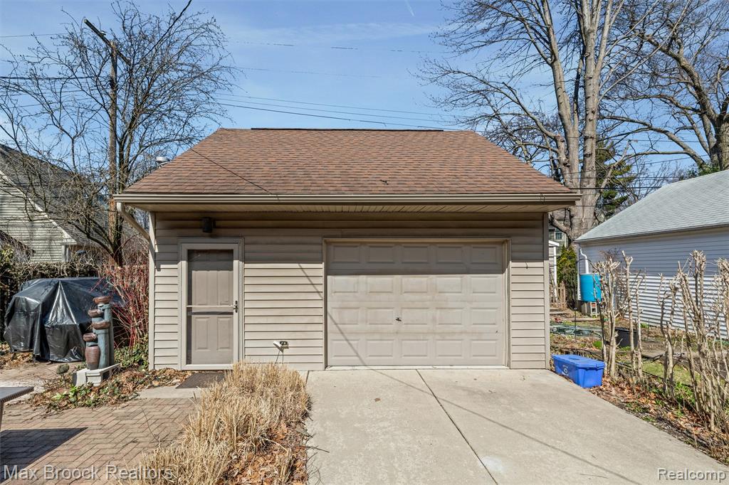 49 AMHERST Road, Pleasant Ridge, MI — Photo 36