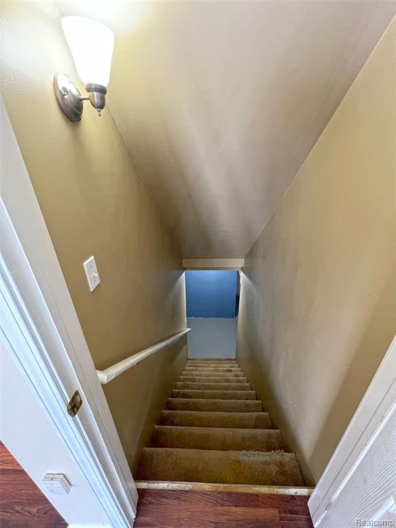47546 Belmont Drive, Belleville, MI 48111 — Photo 46