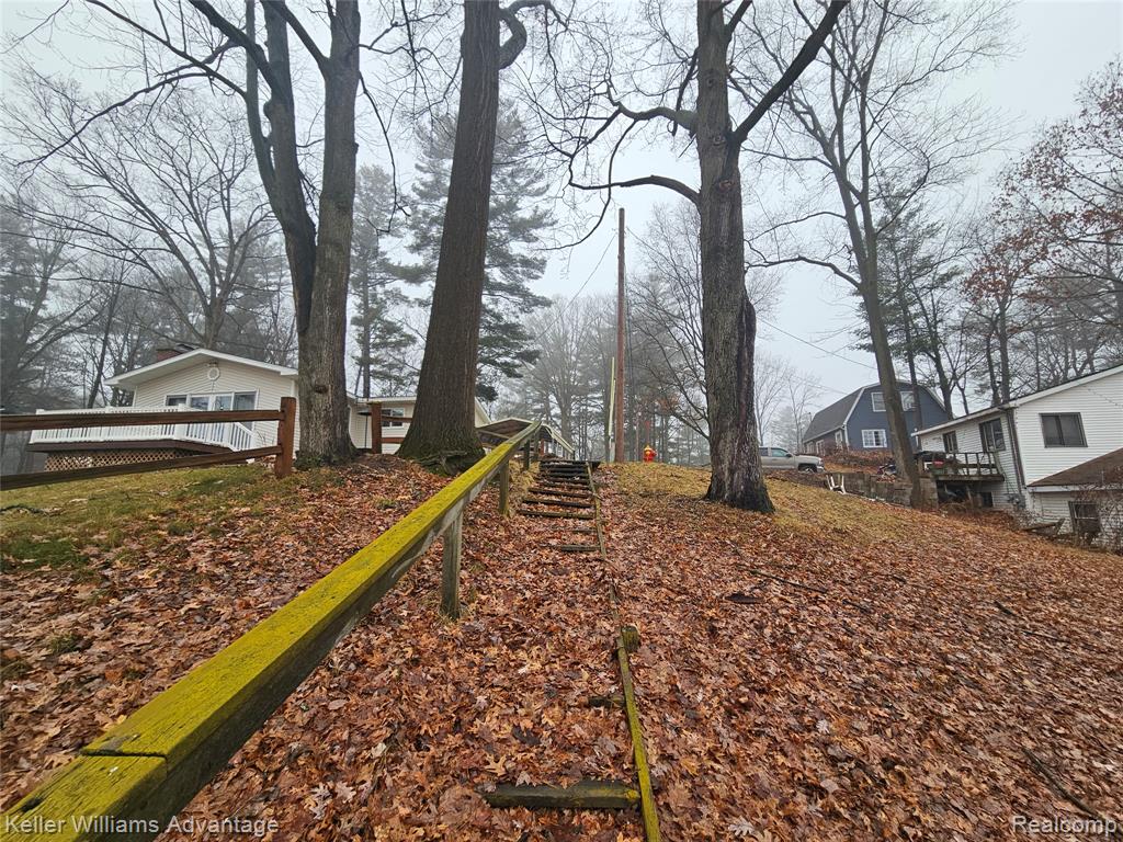 525 W Benway Road, Sanford, MI 48657 — Photo 4