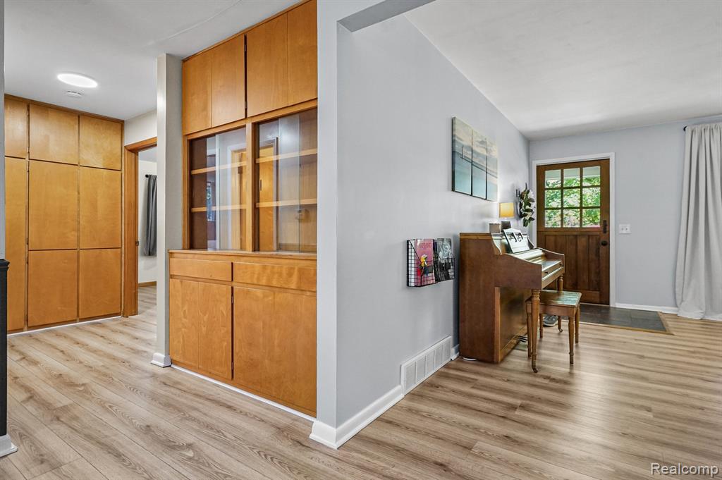 507 Dale Street, Flushing, MI 48433 — Photo 16