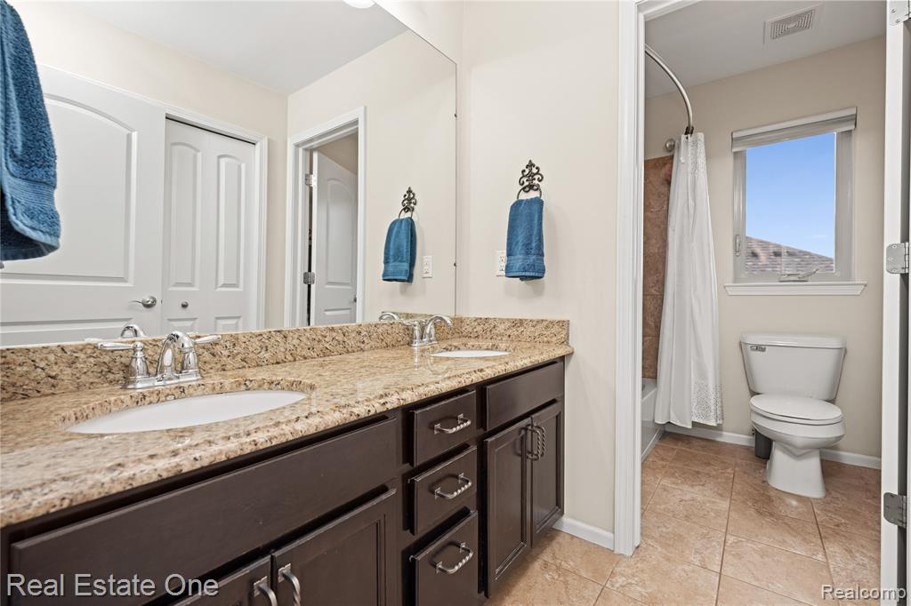 5778 Strawberry Circle, Commerce Twp, MI 48382 — Photo 45