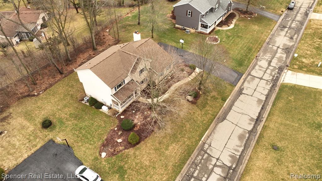 6350 Waldon Woods Drive, Clarkston, MI — Photo 12