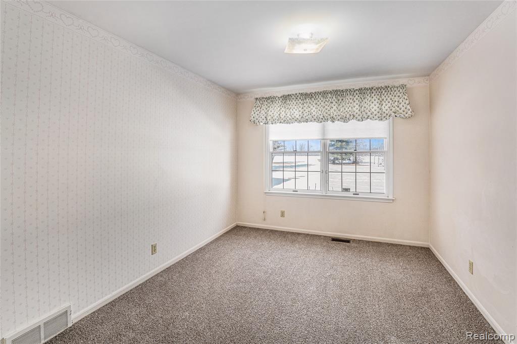 7056 Hill Road, Swartz Creek, MI 48473 — Photo 19