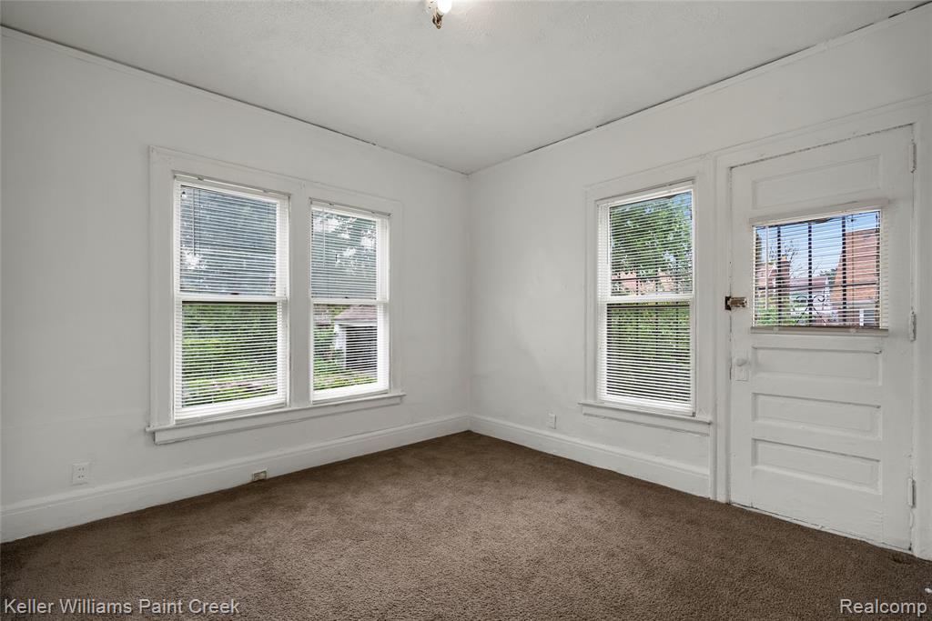 5752 Chatsworth Street, Detroit, MI 48224 — Photo 11