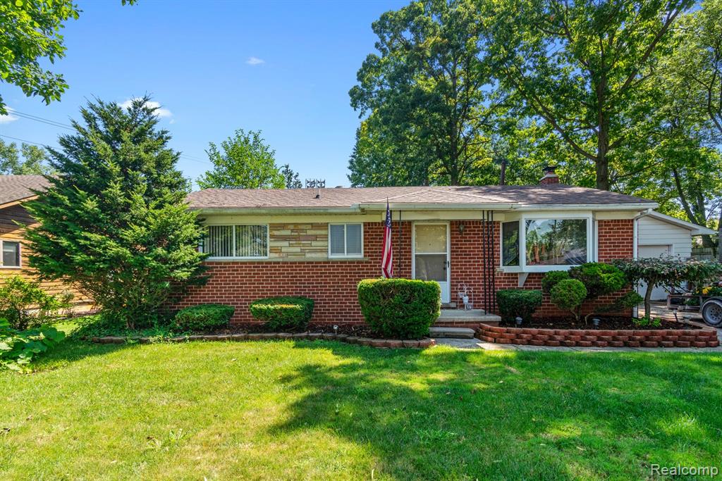 750 N Hagadorn Street, South Lyon, MI 48178 — Photo 21