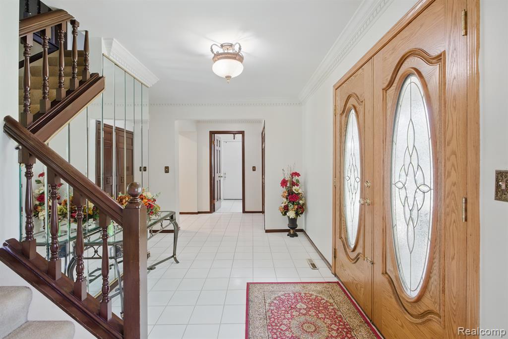 5389 Vincennes Drive, Bloomfield Hills, MI 48302 — Photo 21