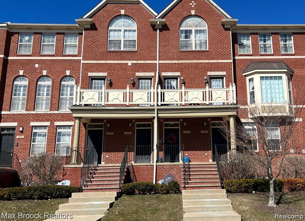 3111 Camden Drive, Troy, MI 48084