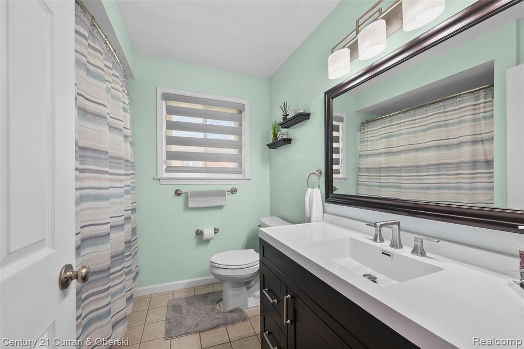 26331 Hass Street, Dearborn Heights, MI 48127 — Photo 22