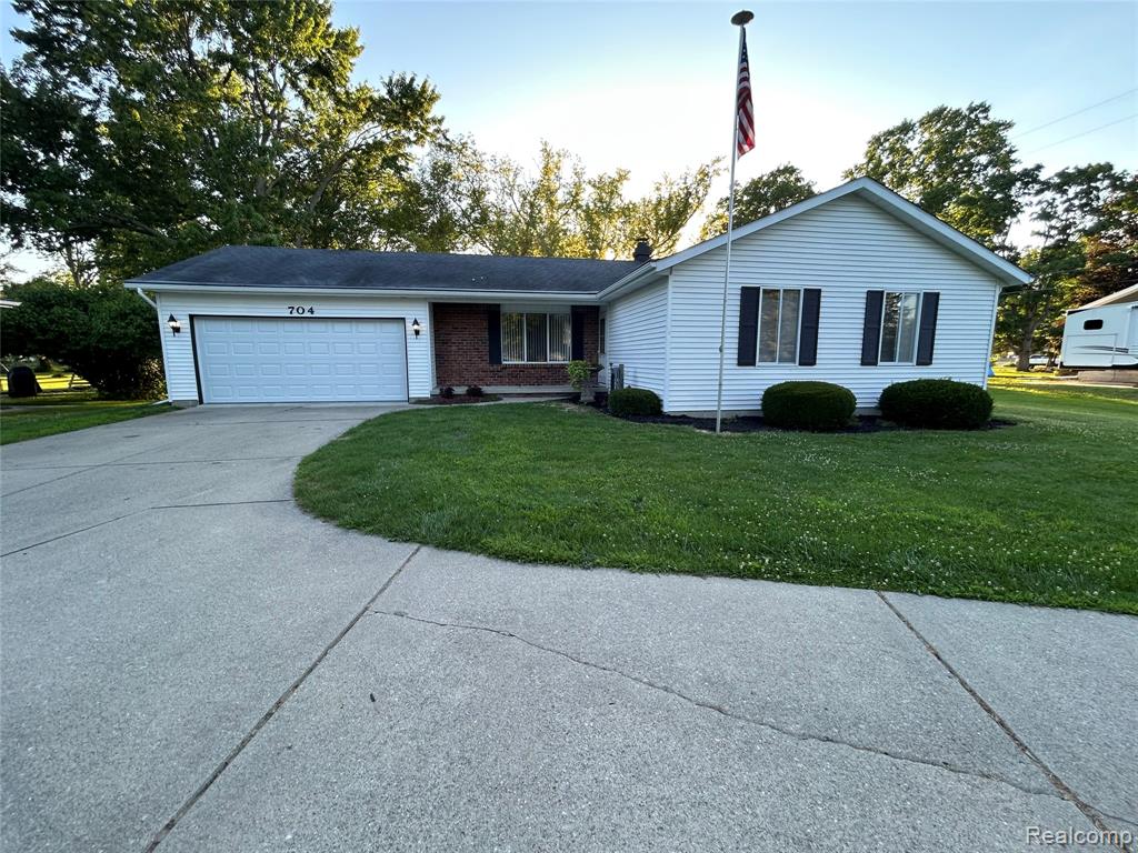 704 Colorado Street, Marysville, MI 48040 — Photo 2