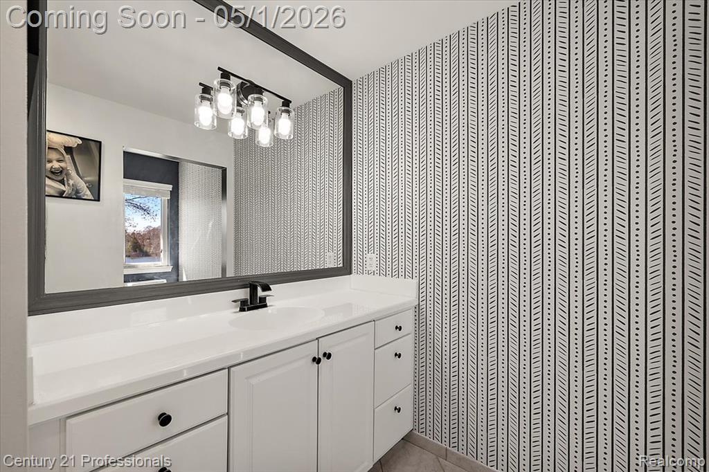 9800 Sashabaw Road, Clarkston, MI 48348 — Photo 31