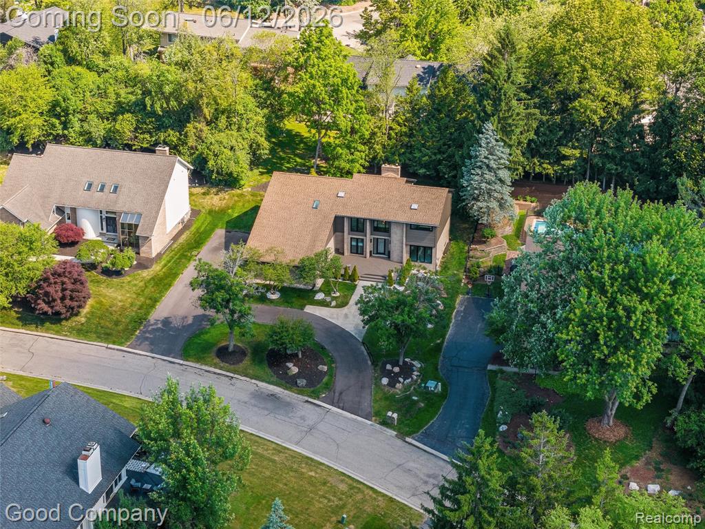 3176 Chambord Drive, West Bloomfield, MI 48323 — Photo 4