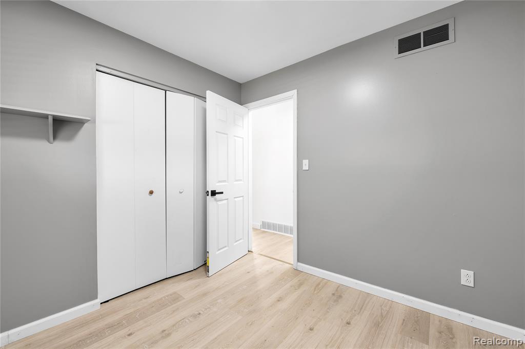 7278 Superior, Center Line, MI 48015 — Photo 15
