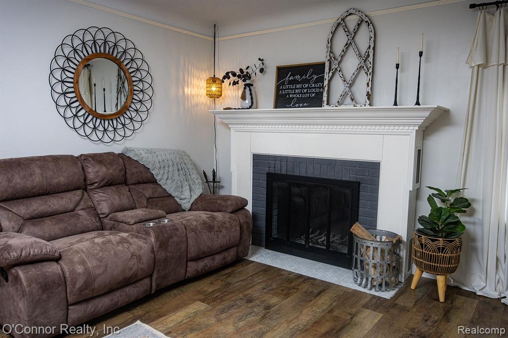 3725 INDIAN Trail, China, MI — Photo 4