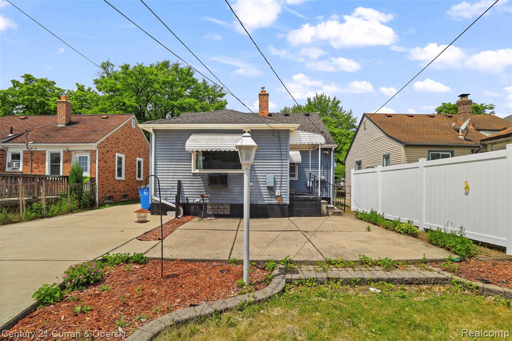 4155 Syracuse Street, Dearborn Heights, MI 48125 — Photo 31