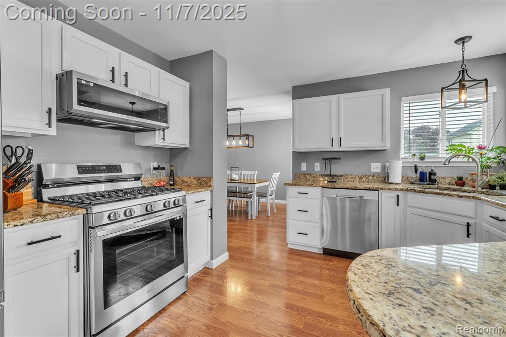 8522 Berkshire Drive, Ypsilanti, MI 48198 — Photo 12