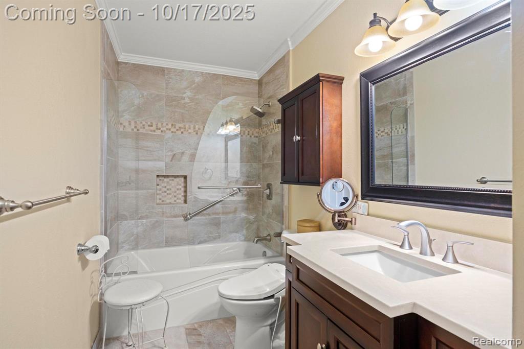 7109 Bluewater Drive, Clarkston, MI 48348 — Photo 15