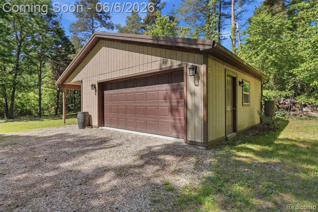 356 Avanti Lane, Highland, MI — Photo 4
