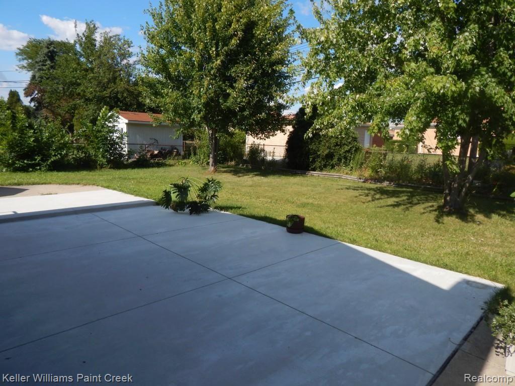 28926 JAMES Drive, Warren, MI 48092 — Photo 7