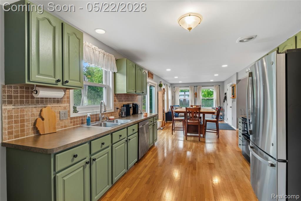 542 Tracey Lane, Brighton, MI 48114 — Photo 12