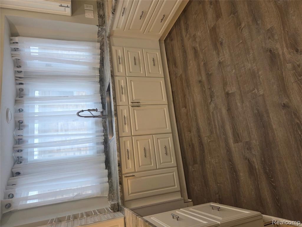 51684 Eva Drive, Macomb, MI 48042 — Photo 5