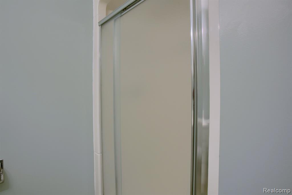 46070 EDGEWATER Drive, Chesterfield, MI, 48047