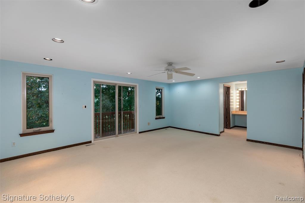 5160 Greenbriar Drive, West Bloomfield, MI 48323 — Photo 14