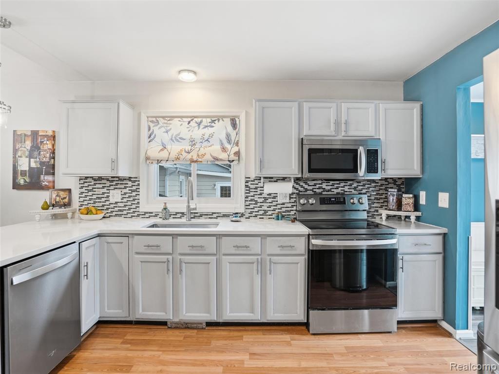 26450 Beamer Street, Harrison Township, MI — Photo 13