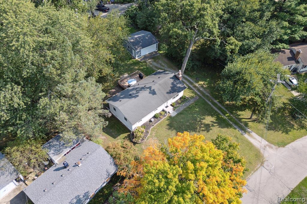 550 ROSELANE Drive, Howell, MI 48843 — Photo 45