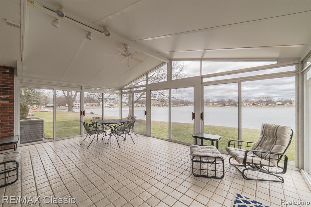 1587 Three Lakes Drive, Troy, MI 48085 — Photo 21