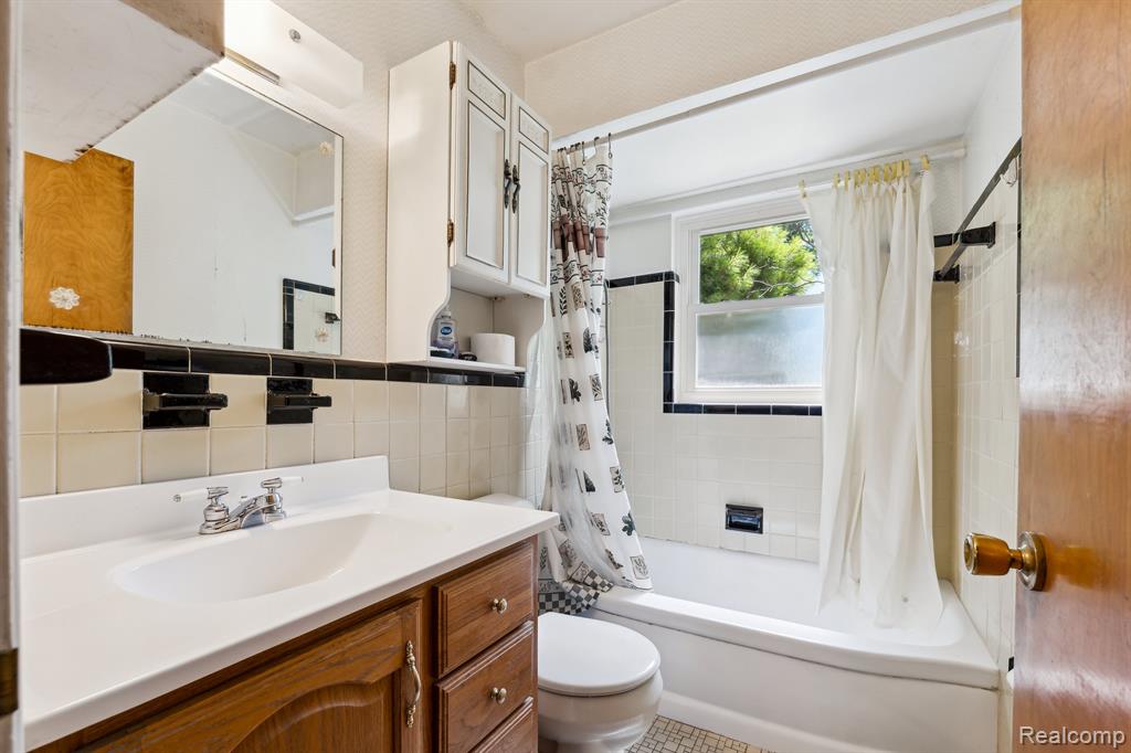 543 Broadacre Avenue, Clawson, MI — Photo 21
