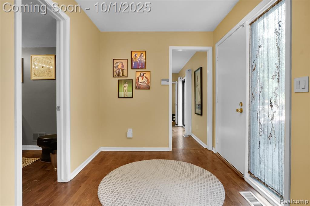 4154 Wabeek Lake Drive S, Bloomfield Hills, MI 48302 — Photo 17