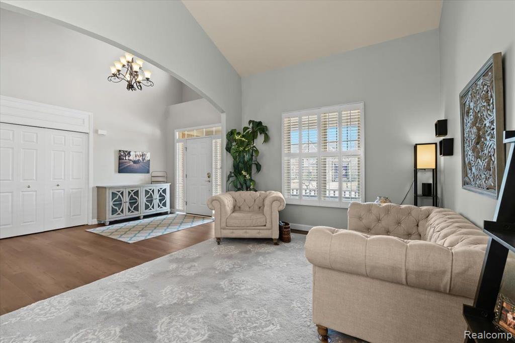 17020 CARRIAGE Way, Northville, MI 48168 — Photo 9
