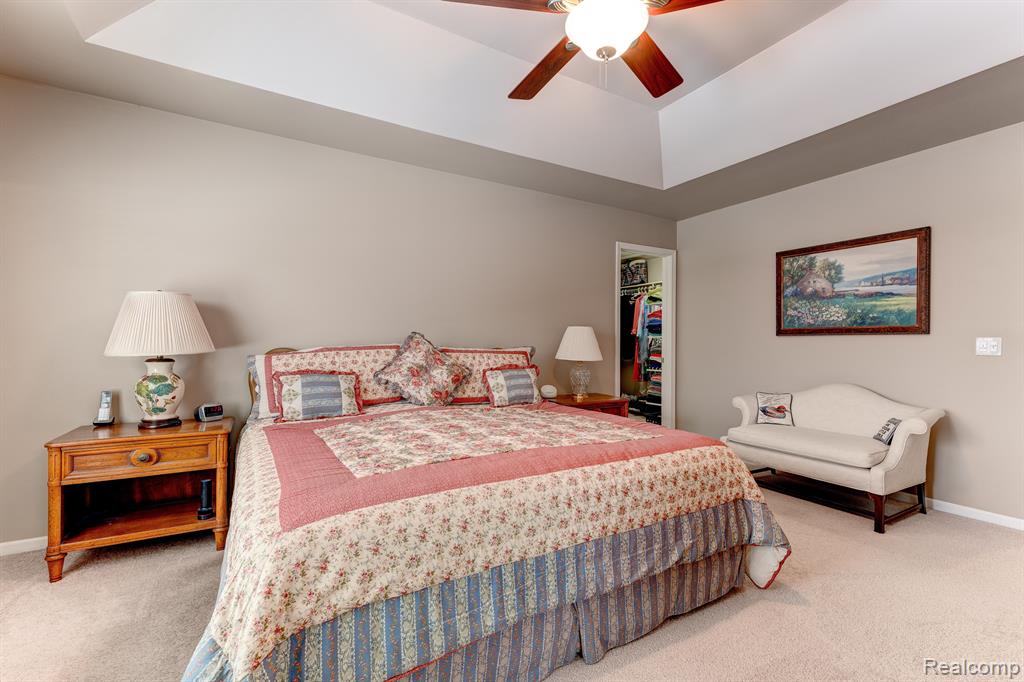 5933 WOODFIELD Parkway, Grand Blanc, MI 48439 — Photo 25