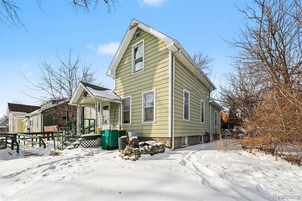 402 S 5th Street, St. Clair, MI 48079 — Photo 3